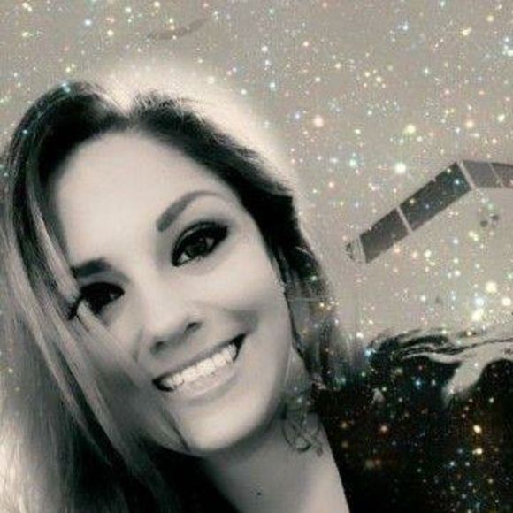 Meet your Posher, Paige - Picture 1 of 1